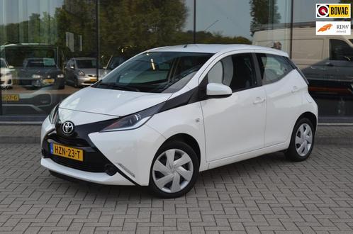 Toyota Aygo 1.0 VVT-i x-play | Airco | Bluetooth, Auto's, Toyota, Bedrijf, Te koop, Aygo, ABS, Achteruitrijcamera, Airbags, Airconditioning