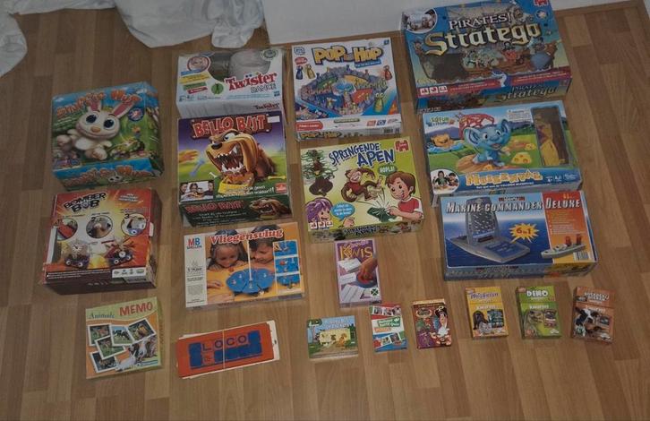 Spellen 19 stuks diversen, Hobby en Vrije tijd, Gezelschapsspellen | Bordspellen, Ophalen