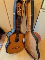 Acoustische gitaar met koffer, Ophalen, Zo goed als nieuw, Klassieke of Spaanse gitaar, Met koffer