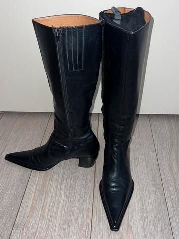 Dames, puntlaarzen / punt laarzen, zwart leer, 39, izgs beschikbaar voor biedingen