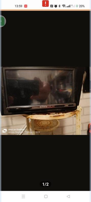 Auto radio  beschikbaar voor biedingen