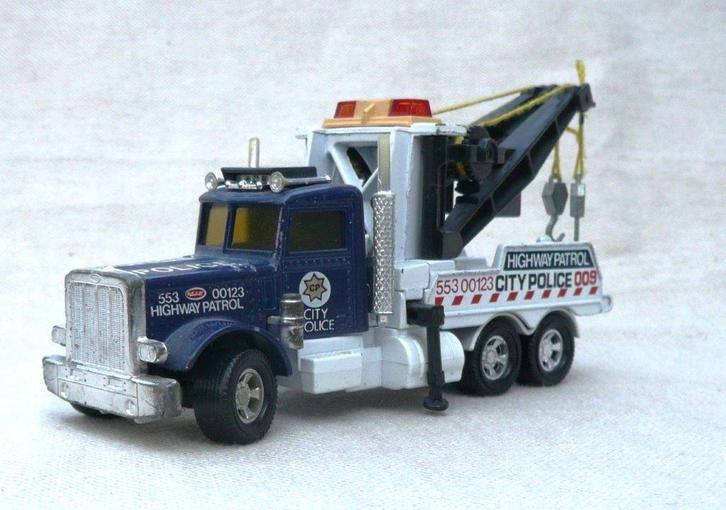 Matchbox K 121 Peterbilt 359 City Police. takelwagen.1/58., Hobby en Vrije tijd, Modelauto's | 1:50, Gebruikt, Bus of Vrachtwagen