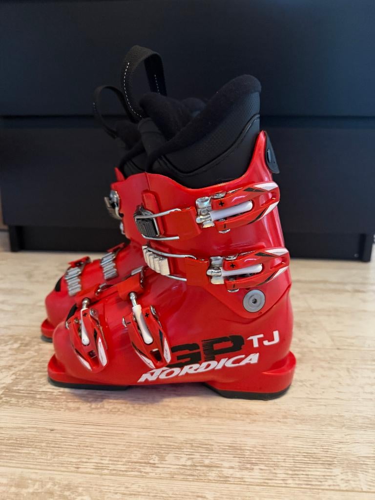 Nordica Skischoenen kids kinderskischoen 18/19,5 als nieuw, Schoenen, Ophalen of Verzenden, Zo goed als nieuw, Carve