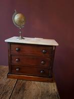 Antiek miniatuur ladenkastje horlogerie bijouterie, Gebruikt, Minder dan 100 cm, 25 tot 50 cm, 50 tot 100 cm