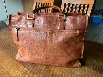 Prachtige handtas schoudertas shopper  leer bijna nieuw beschikbaar voor biedingen