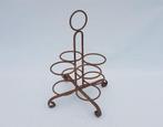 Smeedijzeren flessenrek / flessenhouder voor 4 flessen, Gebruikt, Ophalen of Verzenden, Minder dan 5 flessen, Metaal