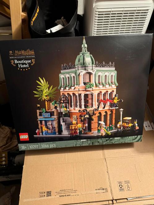 LEGO Icons 10297 – Boutique Hotel (nieuw in doos), Kinderen en Baby's, Speelgoed | Duplo en Lego, Zo goed als nieuw, Ophalen of Verzenden
