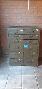 Leger Ladekast, Ophalen