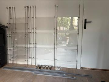 Complete raampresentatie set beschikbaar voor biedingen