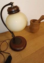 tafellamp/bureaulamp /bedlamp/chique oudje met opaline bol, Gebruikt, Chique vintage design  /seventies, Ophalen of Verzenden