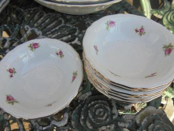 Div. schalen Seltmann Weiden Bavaria Marie Luise roze roosje beschikbaar voor biedingen