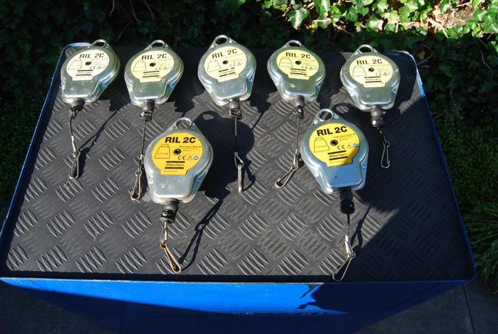 4 x Gereedschap balancer Atlas Copco 0.4 kg tot 1 kg. izg.st, Doe-het-zelf en Verbouw, Gereedschap | Handgereedschap, Gebruikt