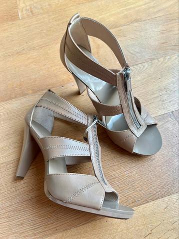 Michael Michael Kors Pumps size 40.5 Beige beschikbaar voor biedingen
