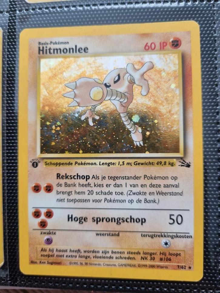 Hitmonlee 1st Edition 7/62 Fossil, Hobby en Vrije tijd, Verzamelkaartspellen | Pokémon, Zo goed als nieuw, Losse kaart, Verzenden