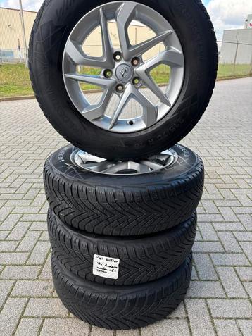 Winterbanden mooie velgen Hyundai Tucson beschikbaar voor biedingen