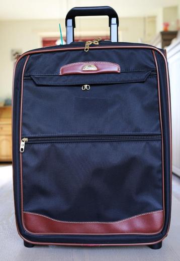 Samsonite koffer in nagenoeg nieuwstaat beschikbaar voor biedingen