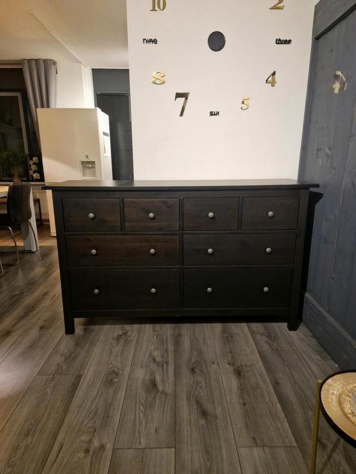 Ikea hemnes ladekast zwartbruin met 8 lades., Huis en Inrichting, Kasten | Ladekasten, Gebruikt, Minder dan 100 cm, 150 tot 200 cm