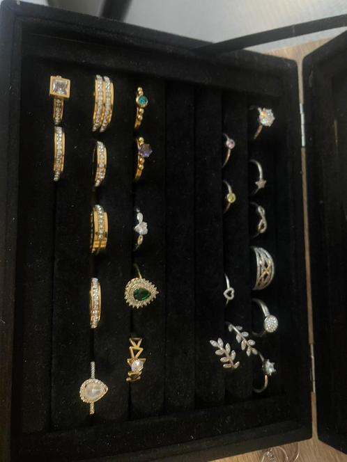 Partij ringen echt zilver + rvs !, Sieraden, Tassen en Uiterlijk, Ringen, Zo goed als nieuw, Dame, Overige kleuren, Zilver, Met edelsteen