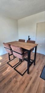 Bartafel Kyan + 4 barkrukken Lizzy, Huis en Inrichting, Tafels | Eettafels, Ophalen, Zo goed als nieuw, Vier personen, Industrieel