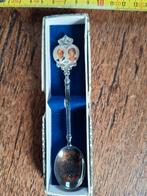 Koninklijke Lepel Beatrix en Claus, Ophalen of Verzenden, Zo goed als nieuw, Nederland, Speld(je) of Lepel(tje)