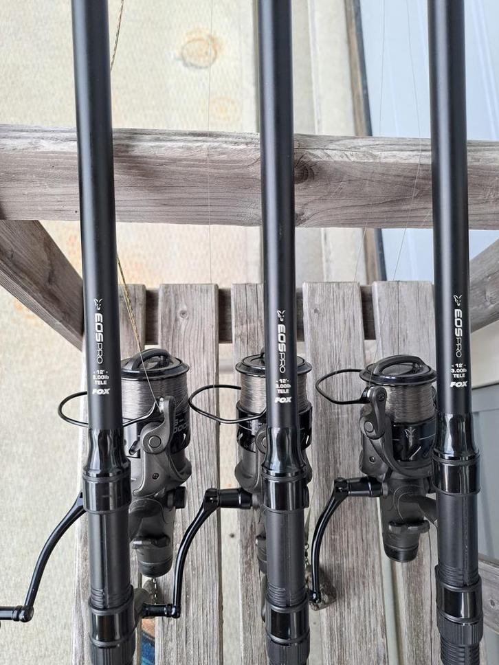 3x Fox Eos Pro 12ft, 3.00 LB tele. karperhengels &protectors, Watersport en Boten, Hengelsport | Karpervissen, Gebruikt, Complete set
