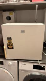 Kleine Zanussi vriezer - compact en handig!, Witgoed en Apparatuur, Vriezers en Diepvrieskisten, Gebruikt, Minder dan 85 cm, Minder dan 60 cm