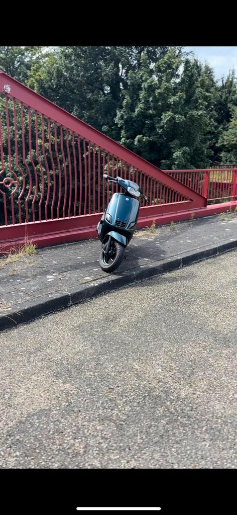 Type 3, Fietsen en Brommers, Scooters | Piaggio, Zo goed als nieuw, Zip, Maximaal 45 km/u, Tweetakt, Ophalen