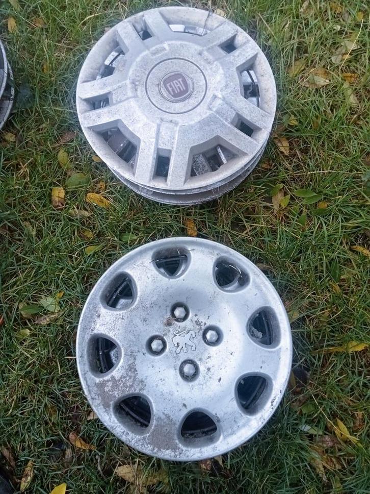 Te koop setjes orginele wieldoppen
verschillende merk auto,s, Auto diversen, Wieldoppen, Gebruikt, Ophalen of Verzenden