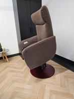 Prominent relaxfauteuil bruin houten poot, Huis en Inrichting, Ophalen of Verzenden, Zo goed als nieuw, Bruin, Eén
