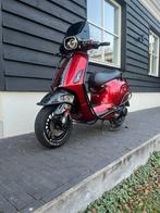 Vespa Sprint 2019 Full Option - Candy Red, Fietsen en Brommers, Ophalen, Maximaal 45 km/u, Vespa S, Zo goed als nieuw