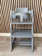 Stokke Tripp Trapp Stoel Stormy Grey Nieuw Model + Babyset, Ophalen, Gebruikt, Meegroeistoel
