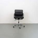 22x Vitra EA 217 bureaustoel Softpad Zwart - Chroom, Niet ingevuld, Zwart, Niet ingevuld, Zo goed als nieuw