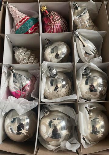 oude kerstballen beschikbaar voor biedingen