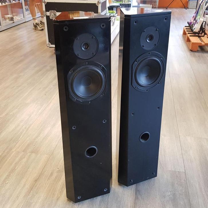 Driade D90/B Speakers in gebruikte staat || Nu € 39.99, Verzamelen, Retro, Huis en Inrichting, Ophalen of Verzenden