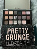 HUDA Beauty Pretty Grunge Eyeshadow palette- Nieuw!, Nieuw, Ogen, Make-up, Ophalen of Verzenden