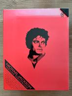 Hot Toys 1/6  Michael Jackson Thriller Version MIS09, Verzamelen, Ophalen of Verzenden, Zo goed als nieuw, Actiefiguur of Pop