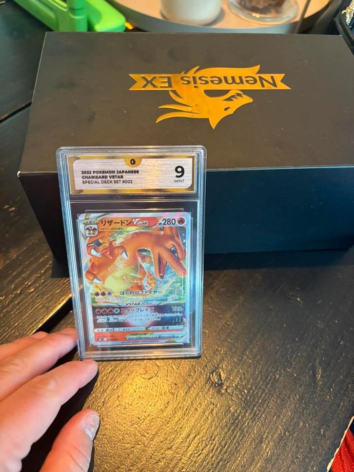 Charizard vstar, Hobby en Vrije tijd, Verzamelkaartspellen | Pokémon, Zo goed als nieuw, Meerdere kaarten, Foil, Ophalen of Verzenden