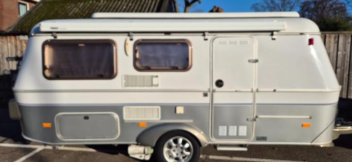 Eriba touring GT, Caravans en Kamperen, Caravans, Particulier, tot en met 3, 750 - 1000 kg, Overige, Eriba, Dwarsbed, Vast bed