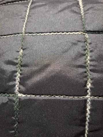 Zwarte Gewatteerde Stof voor Jas beschikbaar voor biedingen