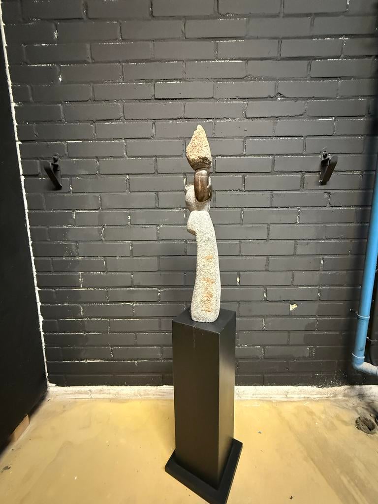 Brons & Ruwe Steen op Sokkel | Hoogte 52 cm, Ophalen