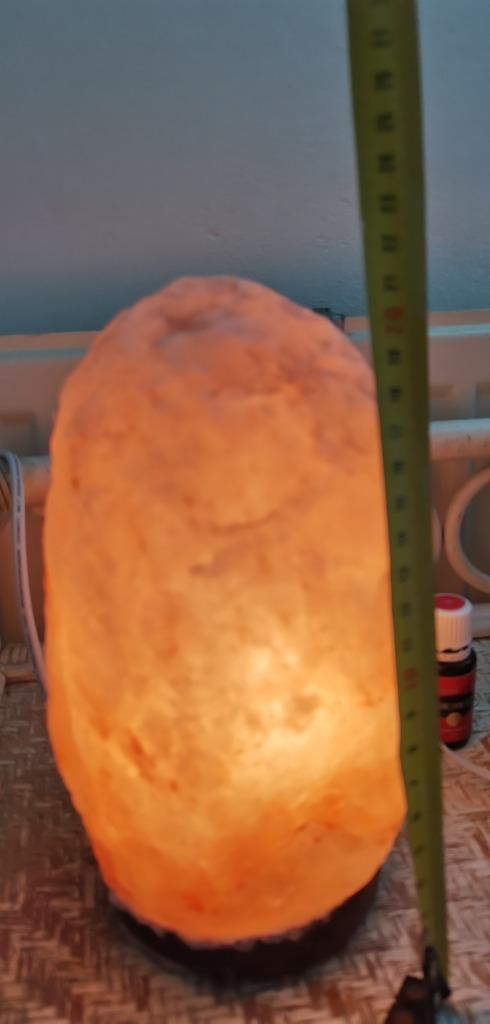 Himalayazout zoutlamp in 2 formaten, Huis en Inrichting, Lampen | Tafellampen, Zo goed als nieuw, Minder dan 50 cm, Overige materialen