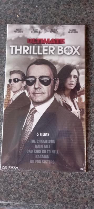 Thriller Box met 5 films. Zit nog in originele verpakking.  beschikbaar voor biedingen