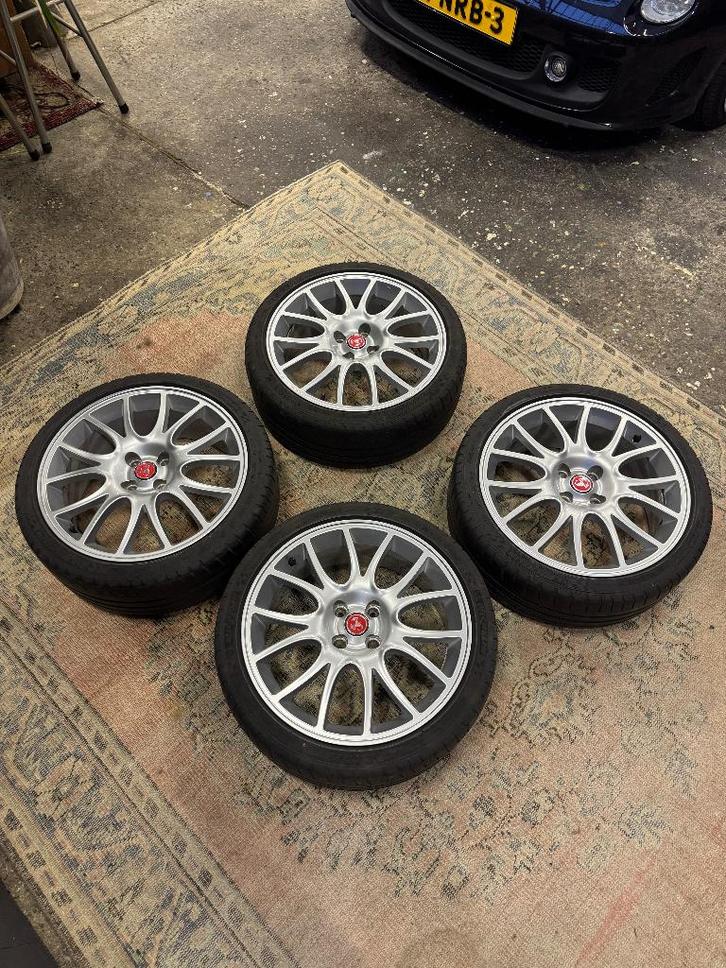 Abarth 500 Tributo Ferrari (challenge) velgen, Auto-onderdelen, Banden en Velgen, Velg(en), Zomerbanden, 17 inch, 205 mm, Personenwagen