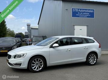 Volvo V60 2.0 D4 Summum, Leder, Navi Netjes beschikbaar voor biedingen