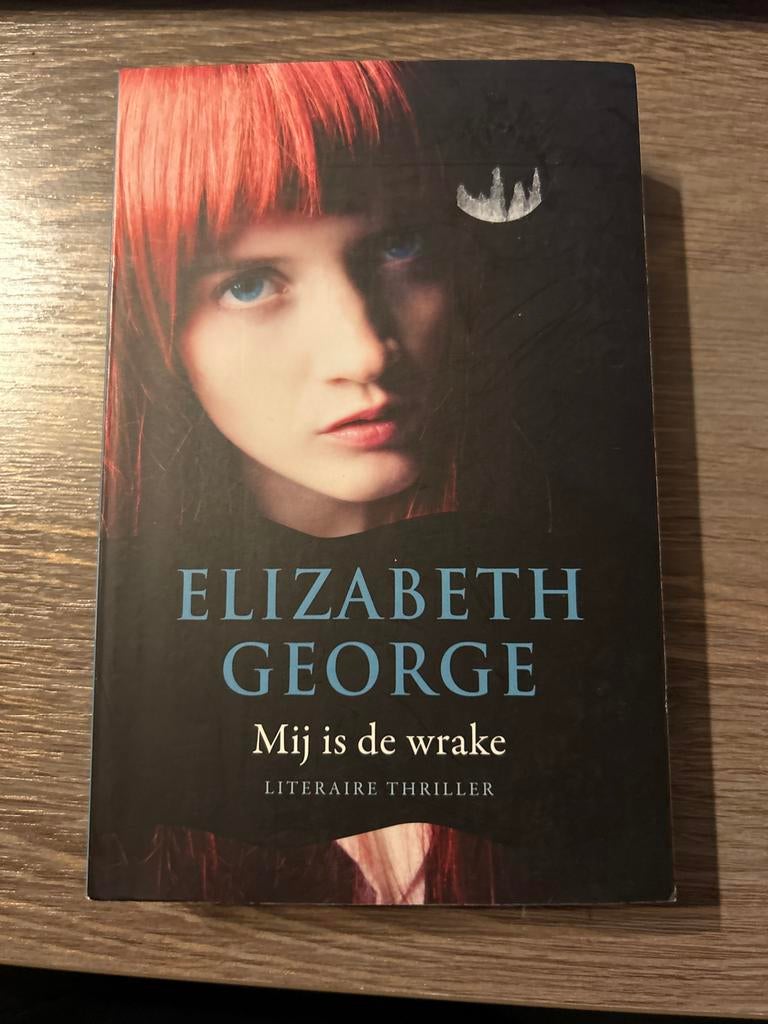 Elizabeth George - Lynley Serie: Mij is de wrake, Ophalen of Verzenden, Gelezen, Nederland