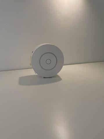 FlinQ slimme sterrenprojector beschikbaar voor biedingen
