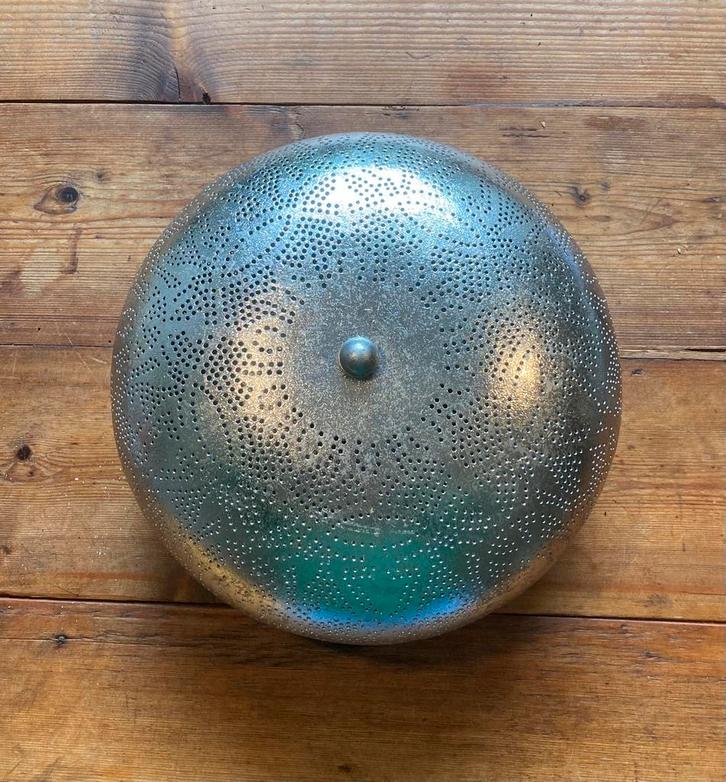 Laatste: mooie filligrain plafondlamp zgan, €25, Huis en Inrichting, Lampen | Plafondlampen, Zo goed als nieuw, Metaal, Ophalen of Verzenden