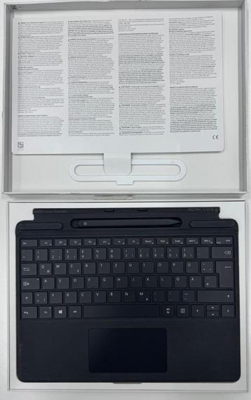 Microsoft Surface X Toetsenbord - Met Penopslag beschikbaar voor biedingen