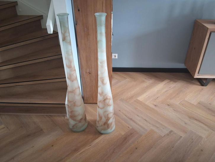 Set van 2 prachtige hoge glazen vazen, Huis en Inrichting, Woonaccessoires | Vazen, Zo goed als nieuw, Overige kleuren, 75 cm of meer