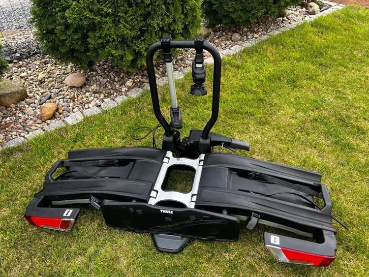 Thule EasyFold XT 2 933 Fietsendrager, Auto diversen, Fietsendragers, Zo goed als nieuw, Trekhaakdrager, 2 fietsen, Brede banden